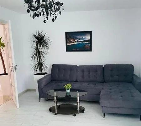 Pinului Διαμέρισμα Κραϊόβα