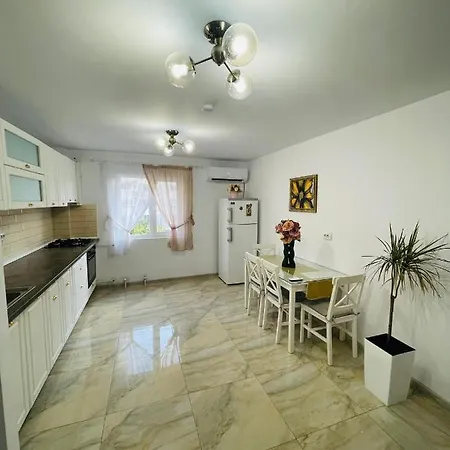 Pinului * Κραϊόβα