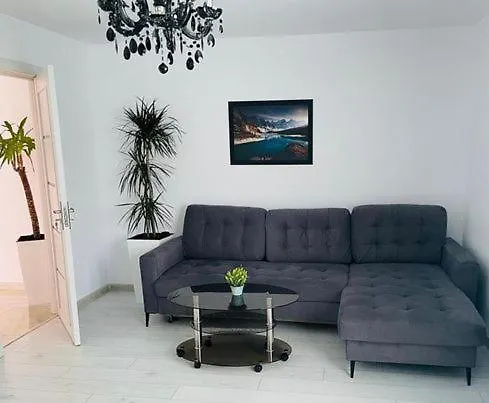 Pinului Διαμέρισμα Κραϊόβα